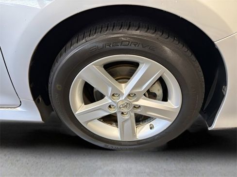 Used 2012 Toyota Camry SE image 31