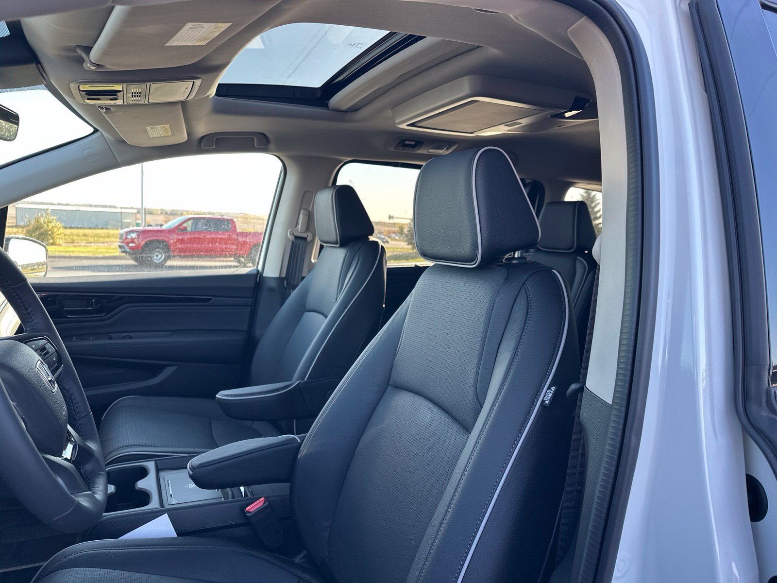 New 2026 Honda Odyssey Elite image 13