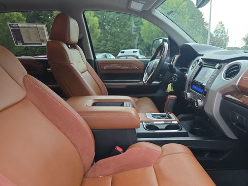 Used 2019 Toyota Tundra 1794 Edition AWD/4WD image 10