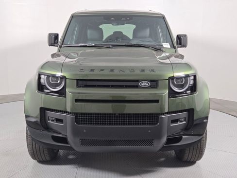 New 2026 Land Rover Defender 110 X-Dynamic SE image 7