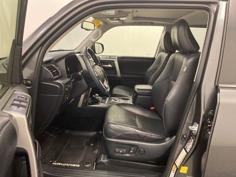 Used 2018 Toyota 4Runner Limited image 9