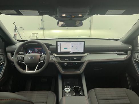 New 2026 Ford Explorer ST-Line w/ ST-Line Street Pack image 2