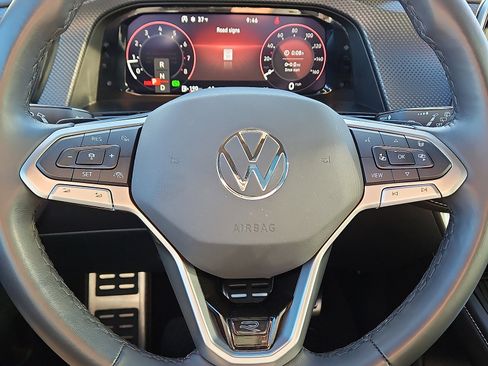 Certified 2025 Volkswagen Atlas Cross Sport SEL Premium R-Line image 19