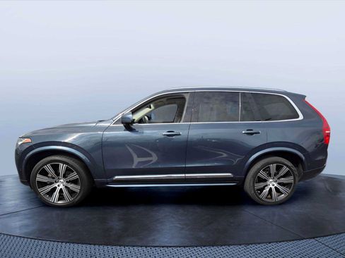 Used 2022 Volvo XC90 T6 Inscription w/ Lounge Package AWD/4WD image 3