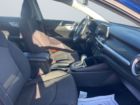 Used 2023 Kia Forte LXS image 17