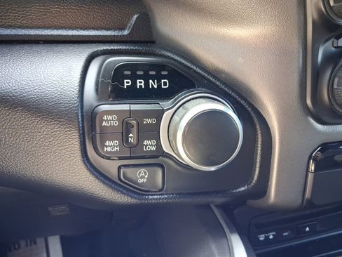 Used 2019 RAM 1500 Big Horn AWD/4WD image 14