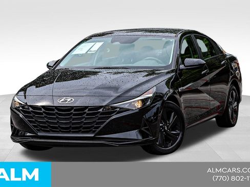 Used 2023 Hyundai Elantra SEL FWD image 1