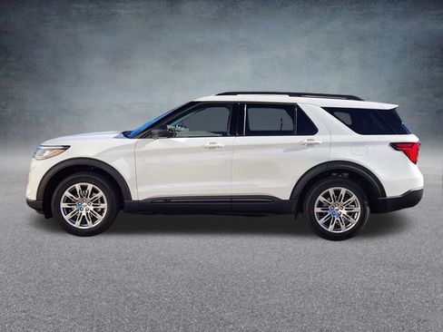 New 2026 Ford Explorer Active w/ Active Comfort Package image 4