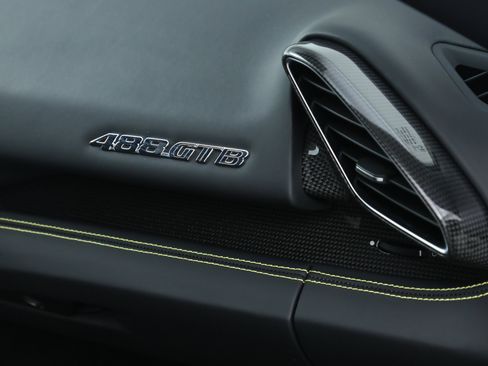 Used 2017 Ferrari 488 GTB RWD image 20