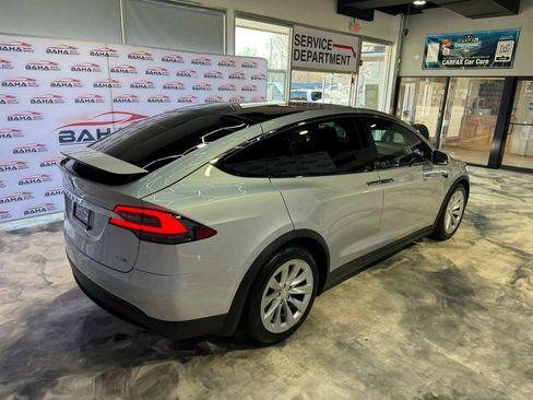 Used 2017 Tesla Model X 100D AWD/4WD image 8