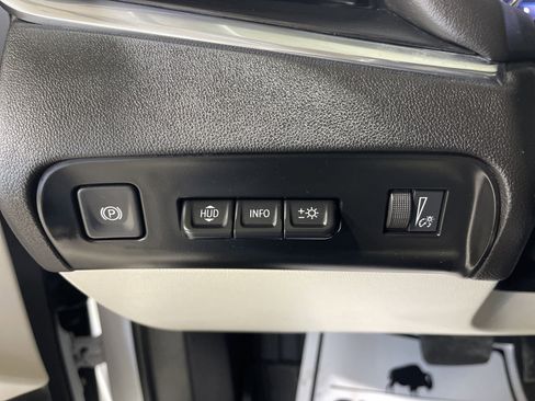 Used 2023 Buick Enclave Premium w/ Experience Buick Package image 31