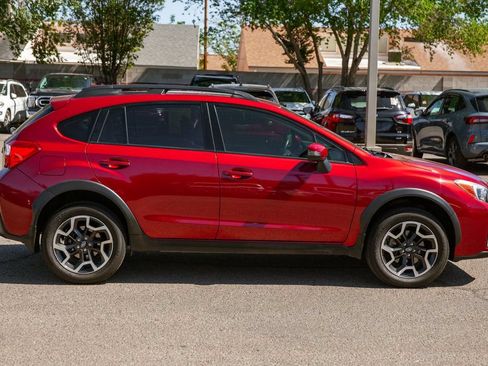 Used 2016 Subaru Crosstrek 2.0i Limited AWD/4WD image 3