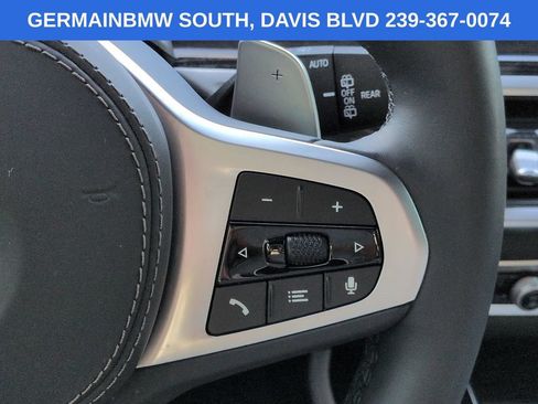 Used 2025 BMW X7 xDrive40i w/ M Sport Package AWD/4WD image 29