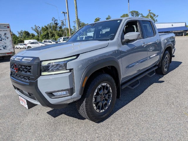 Used 2025 Nissan Frontier PRO-4X w/ Pro Premium Package AWD/4WD image 8