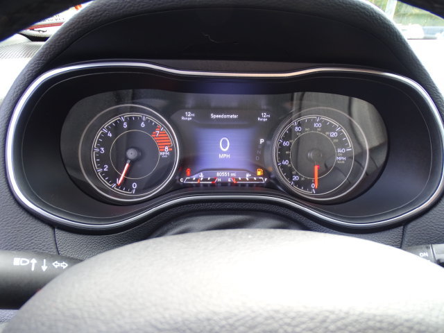Used 2019 Jeep Cherokee Limited AWD/4WD image 18