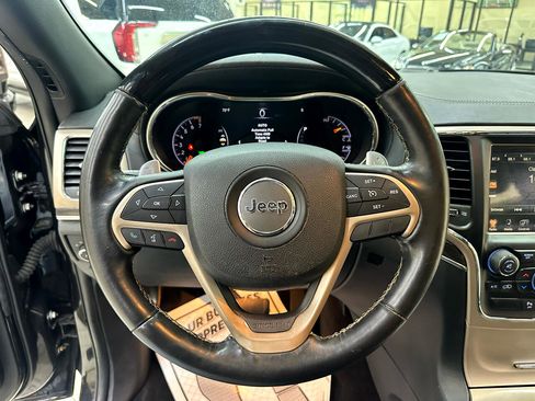 Used 2015 Jeep Grand Cherokee Overland image 24