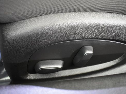 Used 2021 Chevrolet Camaro LT image 12