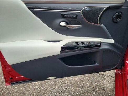 New 2025 Lexus ES 350 F Sport image 19