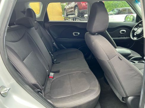 Used 2015 Kia Soul FWD image 14