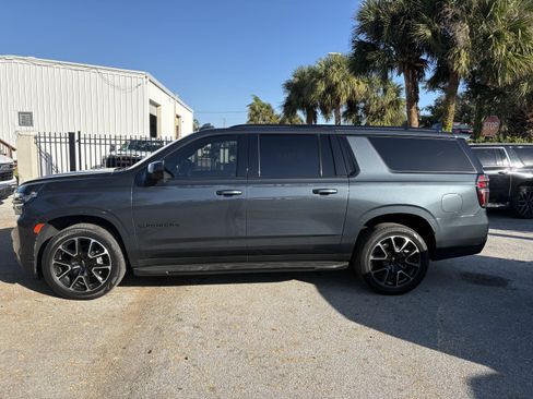 Used 2021 Chevrolet Suburban RST w/ Rear Media and Nav Package image 4