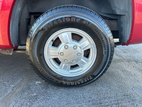 Used 2005 GMC Canyon SLE image 25