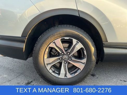 Used 2018 Honda CR-V LX image 3