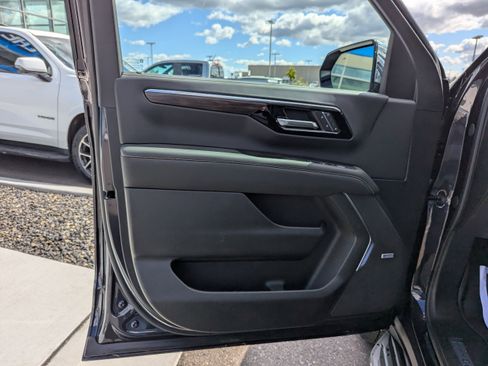 New 2026 Chevrolet Tahoe Premier image 8