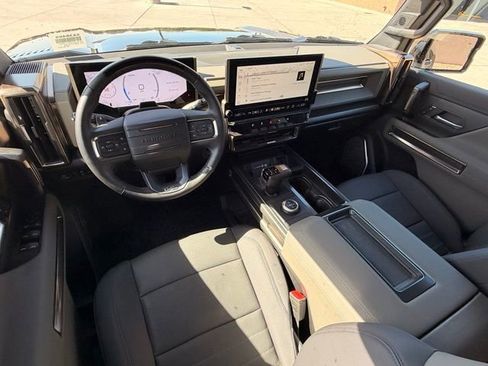 Used 2025 GMC Hummer EV 2X AWD/4WD image 16