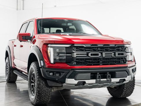 Used 2025 Ford F150 Raptor image 3