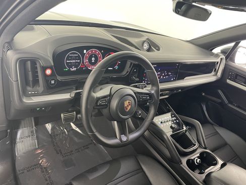 New 2026 Porsche Cayenne S AWD/4WD image 4