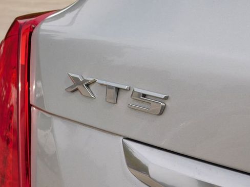 Used 2019 Cadillac XT5 Premium Luxury image 6