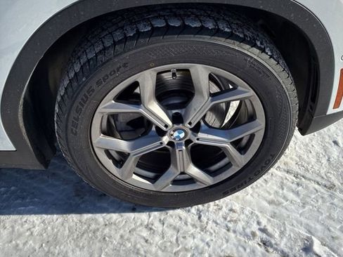 Used 2021 BMW X3 xDrive30i w/ Premium Package image 16