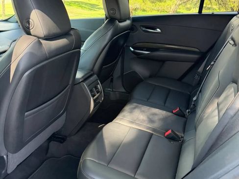 Used 2020 Cadillac XT4 Sport w/ Cold Weather Package FWD image 10