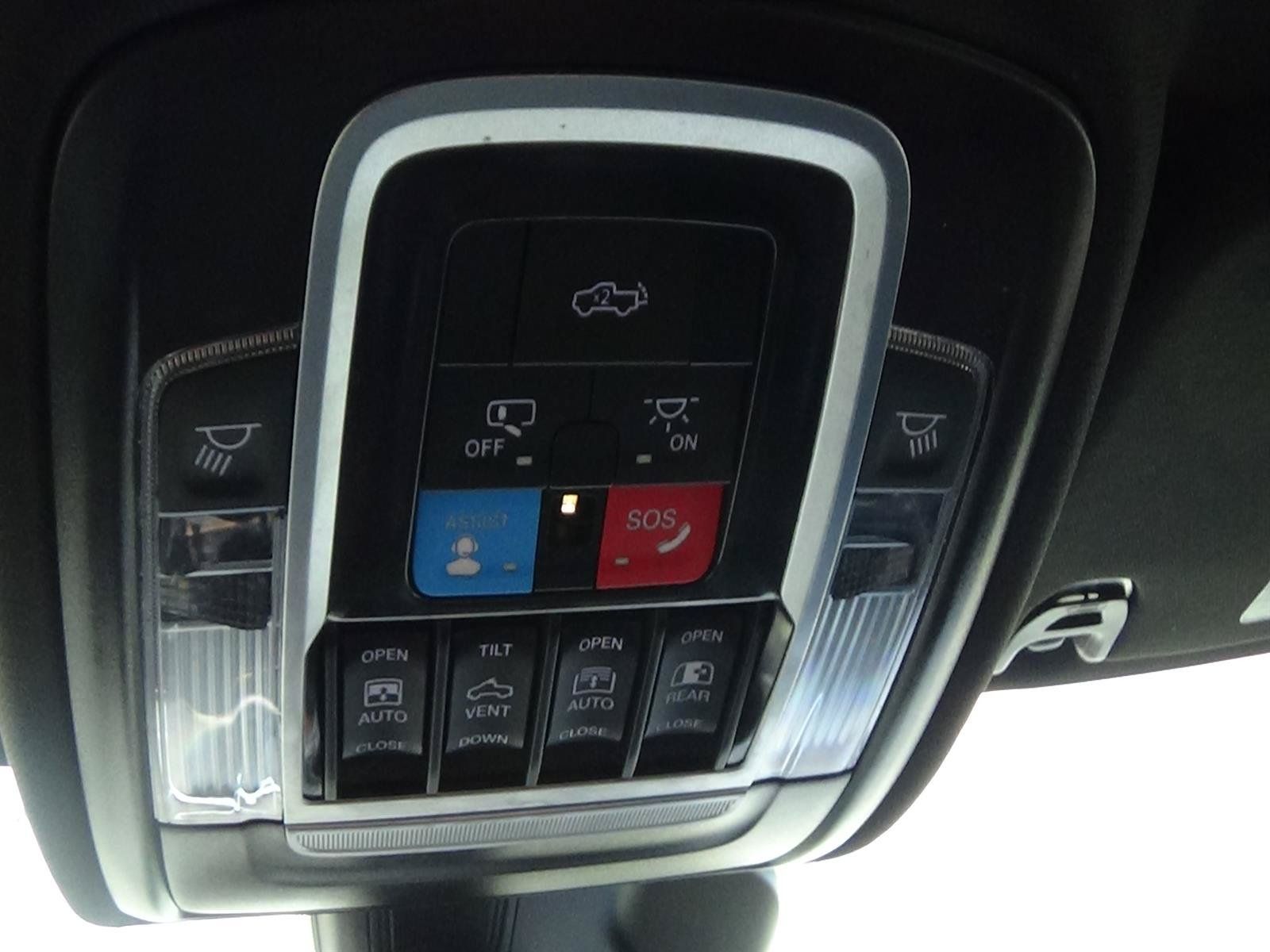 Used 2025 RAM 1500 Laramie w/ Night Edition AWD/4WD image 30