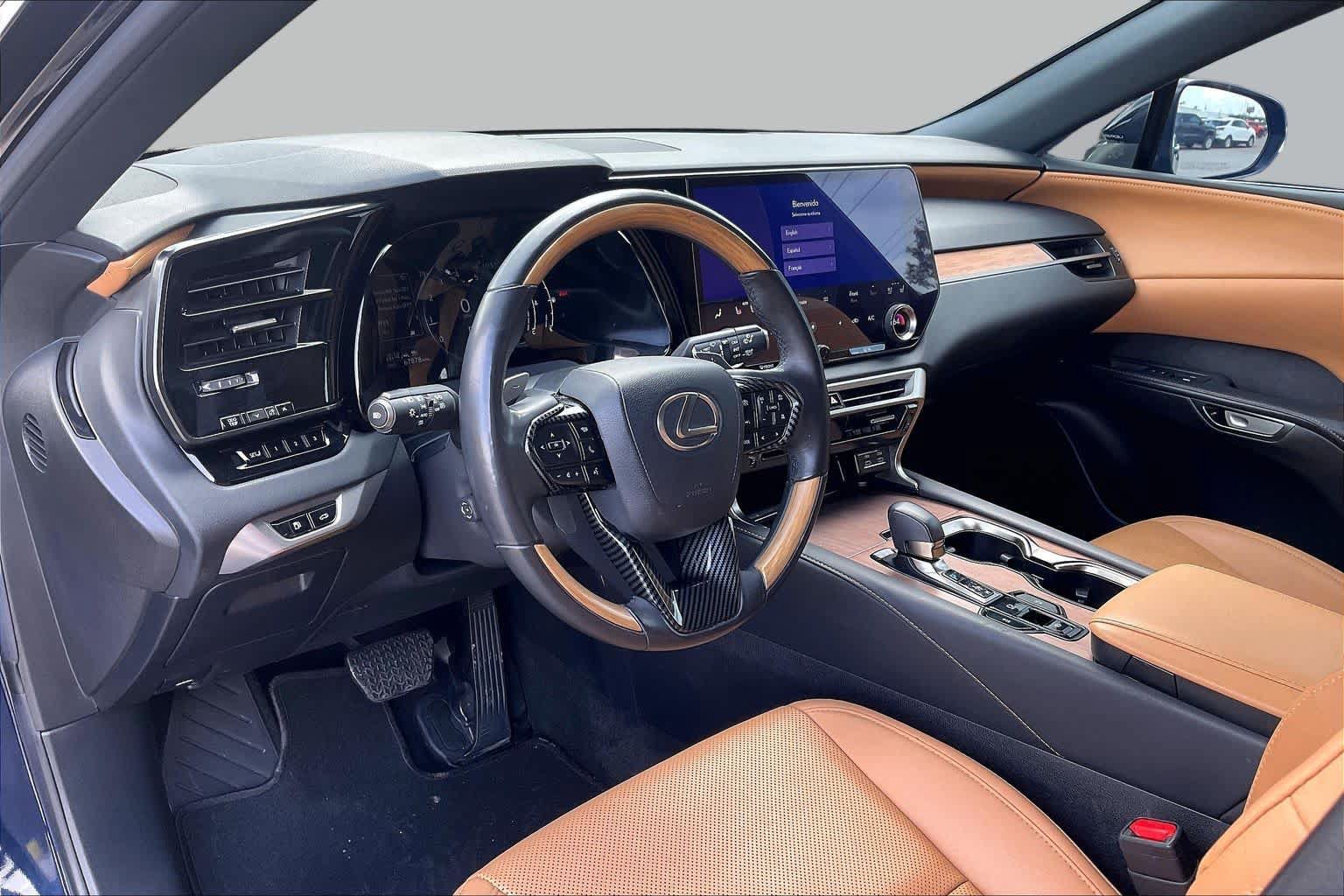 Used 2023 Lexus RX 350 Premium w/ Cold Area Package FWD image 17