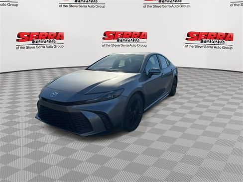 New 2026 Toyota Camry SE image 5