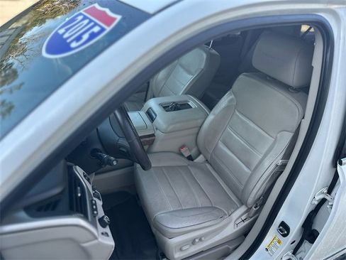 Used 2015 GMC Yukon XL Denali w/ Touring Package image 12