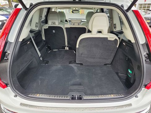 Certified 2024 Volvo XC90 T8 Plus w/ Protection Package Premier AWD/4WD image 27