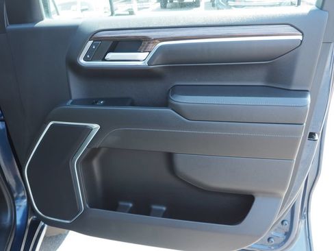 Used 2022 Chevrolet Silverado 1500 RST AWD/4WD image 22