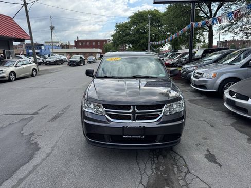 Used 2016 Dodge Journey SE w/ Popular Equipment Group AWD/4WD image 2