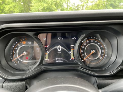 Certified 2025 Jeep Wrangler Unlimited Sahara AWD/4WD image 20