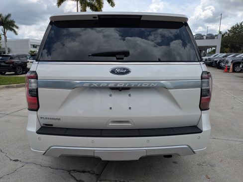 Certified 2019 Ford Expedition Platinum RWD image 5