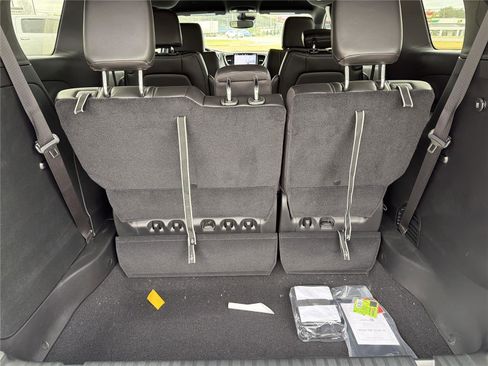 New 2026 Chrysler Pacifica Select FWD image 15