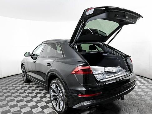 Used 2025 Audi Q8 Premium AWD/4WD image 33