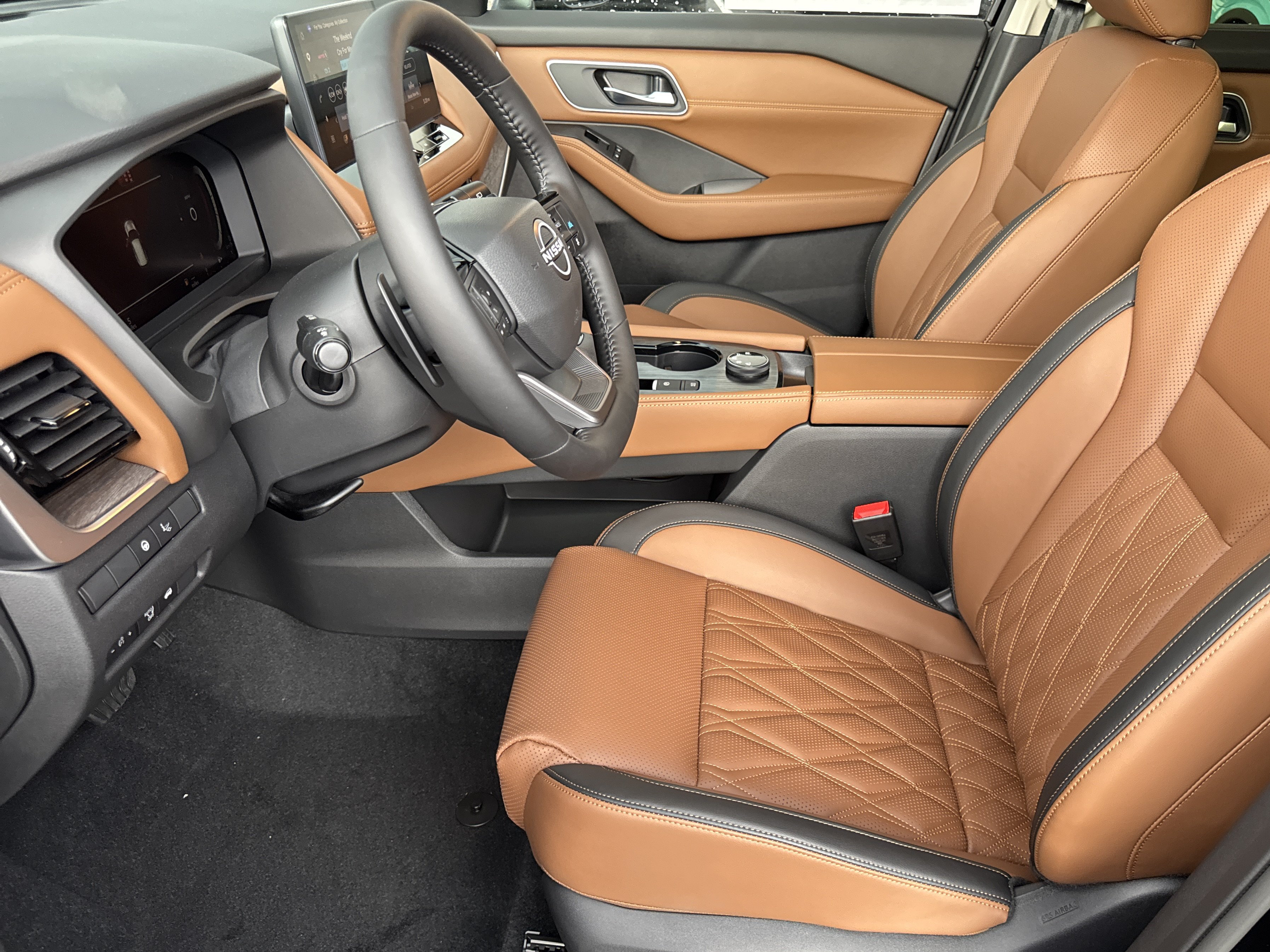 New 2026 Nissan Rogue Platinum w/ Platinum Premium Package AWD/4WD image 9