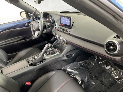 Used 2019 MAZDA MX-5 Miata RF Grand Touring w/ GT-S Package image 26