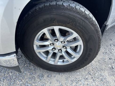 Used 2019 Chevrolet Silverado 1500 LT w/ All-Star Edition image 13