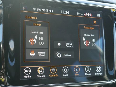 Used 2022 Jeep Grand Cherokee Laredo X image 18