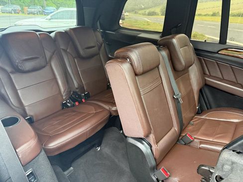 Used 2015 Mercedes-Benz GL 450 4MATIC image 29