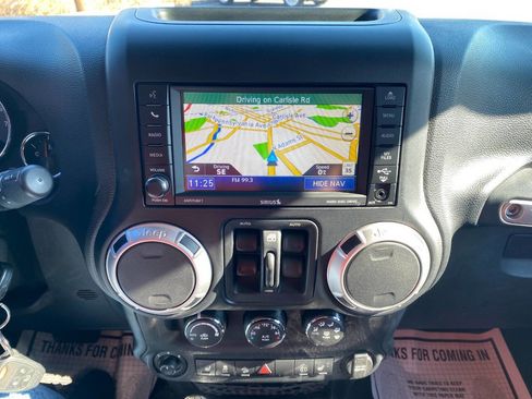 Used 2012 Jeep Wrangler Unlimited Sahara w/ Connectivity Group image 14